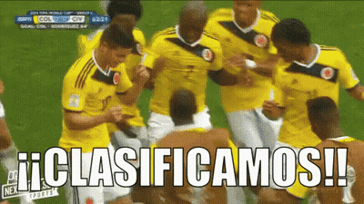 Soccer Players On Field Clasificamos GIF