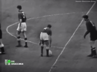 Soccer Players On Field Video-Soccer.com GIF