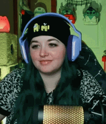 Streamer Nodding Kip Yes GIF