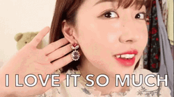 Sunnydahye Love It Jewelry GIF