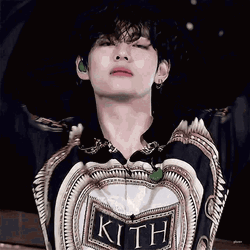 Taehyung Sexy Dance GIF