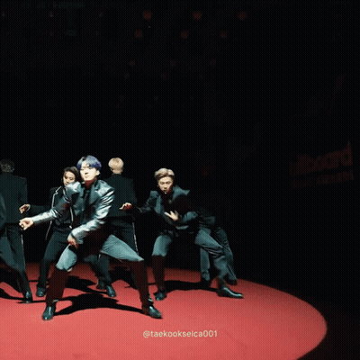 Taekookselca001 Taekookselca002 GIF