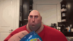 Team Fortress 2 Heavy Eating Chips