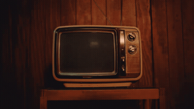 Television With Words Mojando Asientos GIF