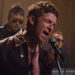 Tenor Singing High Notes Noel Gallagher GIF