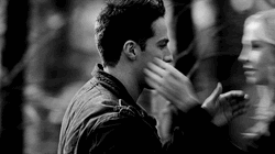 The Vampire Diaries Couple Besos Apasionados GIF