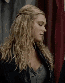 The100 Clarke GIF