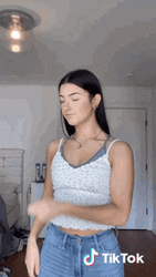 Tiktok Dance Famous Charli D'Amelio GIF
