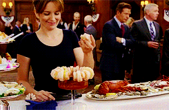 Tina Fey Eating Shrimp GIF