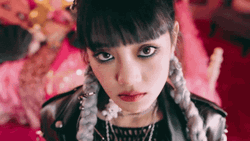 Tomboy Gidle Minnie Swag Look GIF