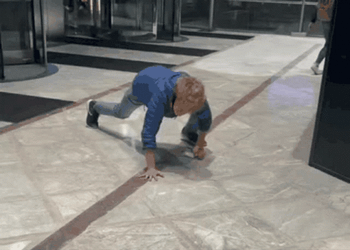 Tommyinnit Twitch Streamer Crawling On Floor GIF
