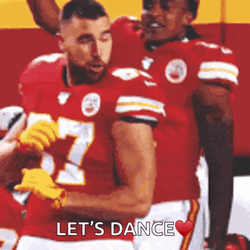 Travis Kelce GIFs | GIFDB.com
