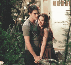 Twilight Edward And Bella Hug GIF
