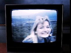Twin Peaks Pilot Episode Sheryl Lee Laura Palmer TV GIF
