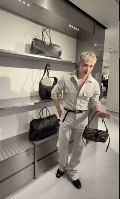 Two Roblox Characters Dancing With Ok And Swanle 497 GIF