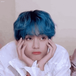 V Feel Sleepy While Waiting GIF