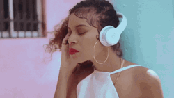 Vibing AlunaGeorge Beats GIF
