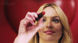 Victoria Secret Drawing Heart GIF