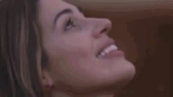 Vivian Amorim Looking Up GIF