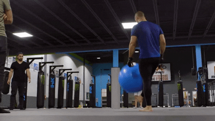 Volkan Oezdemir Punt Kick GIF