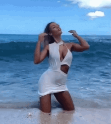 Wave Ruins Instagram Funny Beach GIF