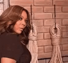 Wendy Williams Side View Pose GIF