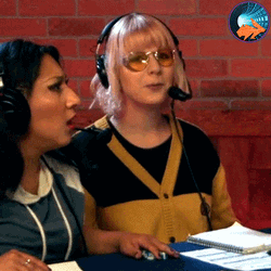 Whaaat Startled Ladies Look Baffled GIF