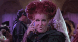 Witch Winifred Sanderson Pointing