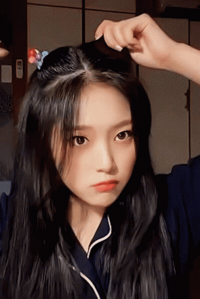 Woman Face With Clock Saying A GIF