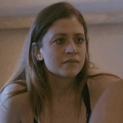 Woman Saying No Lo Puedo Creer GIF