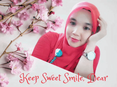 Woman Says Keep Sweet Smile Dear GIF