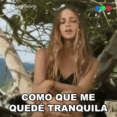 Woman Sitting in Tree Como Que Me Quede Tranquila