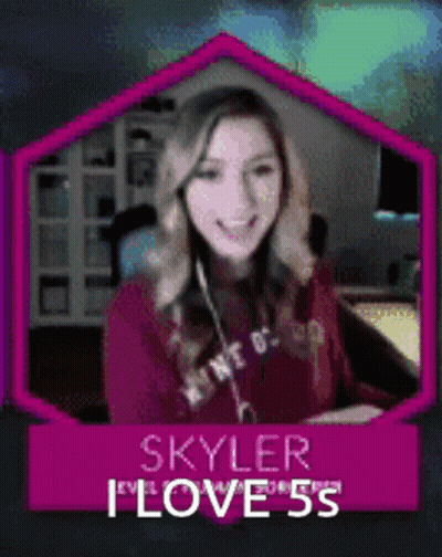 Woman Skyler I Love 5S GIF