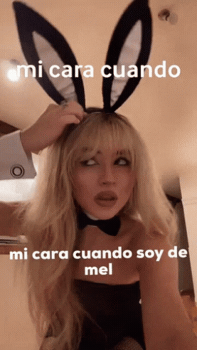 Woman With Bunny Ears And Bow Tie Mi Cara Cuando Soy De Mel GIF