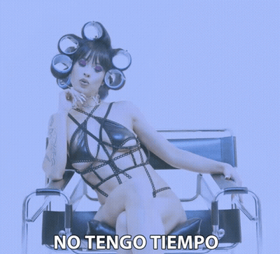 Woman With Curlers Sitting In Chair Saying No Tengo Tiempo GIF