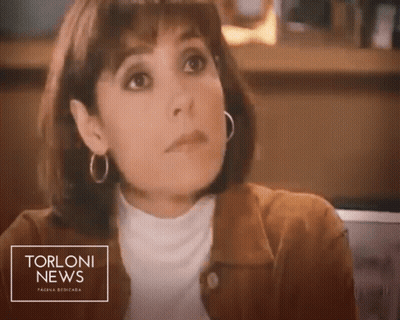 Woman With Torloni News Ad GIF