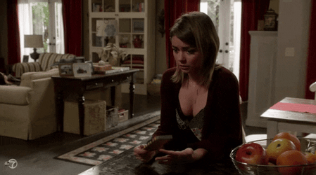 Worried Reaction Sarah Hyland GIF