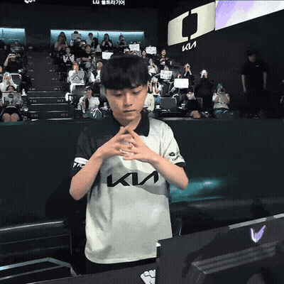 Young Boy In Kia Shirt Before Crowd GIF