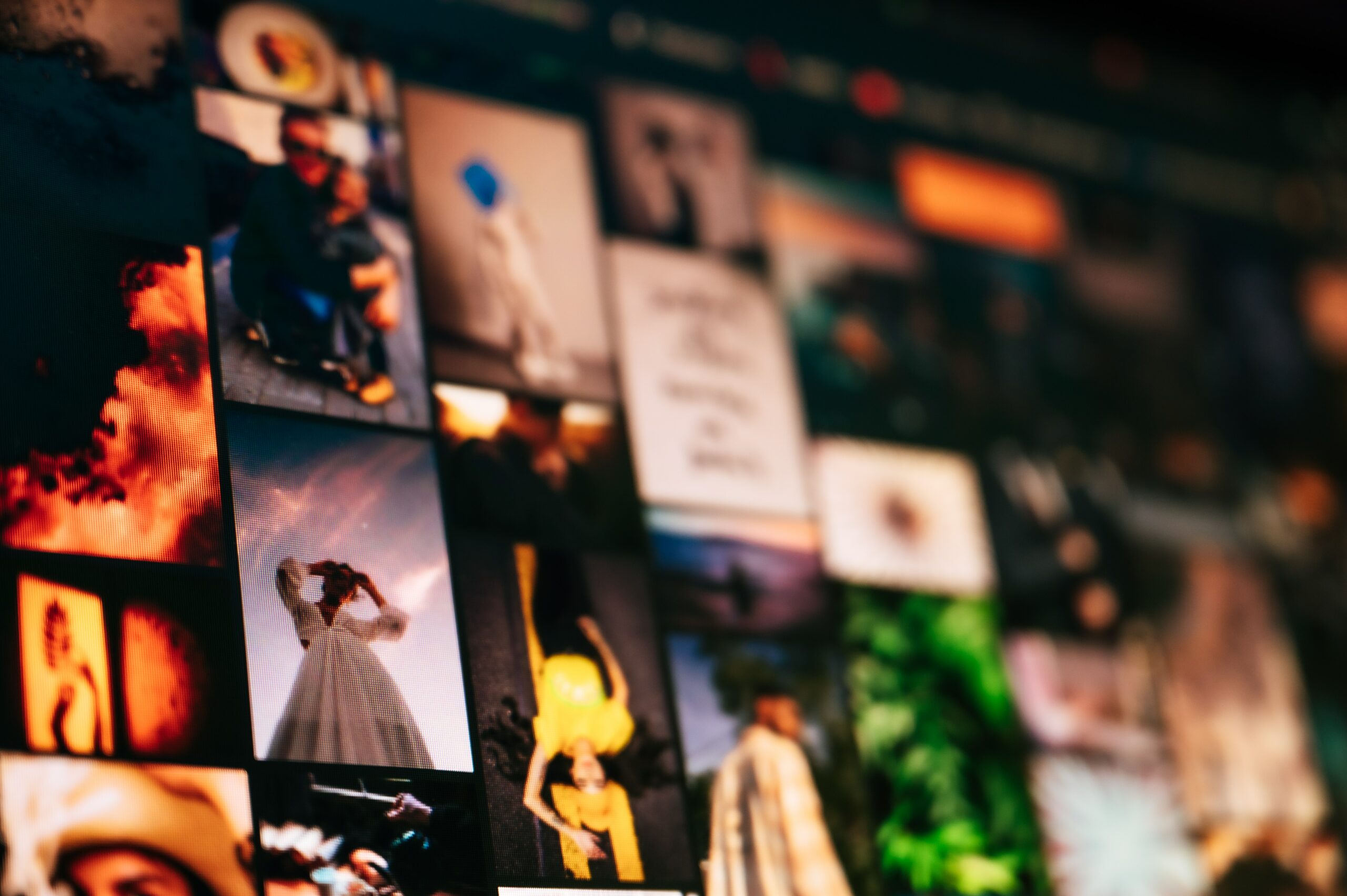 How to Make GIF Collages [A Step-by-Step Guide]