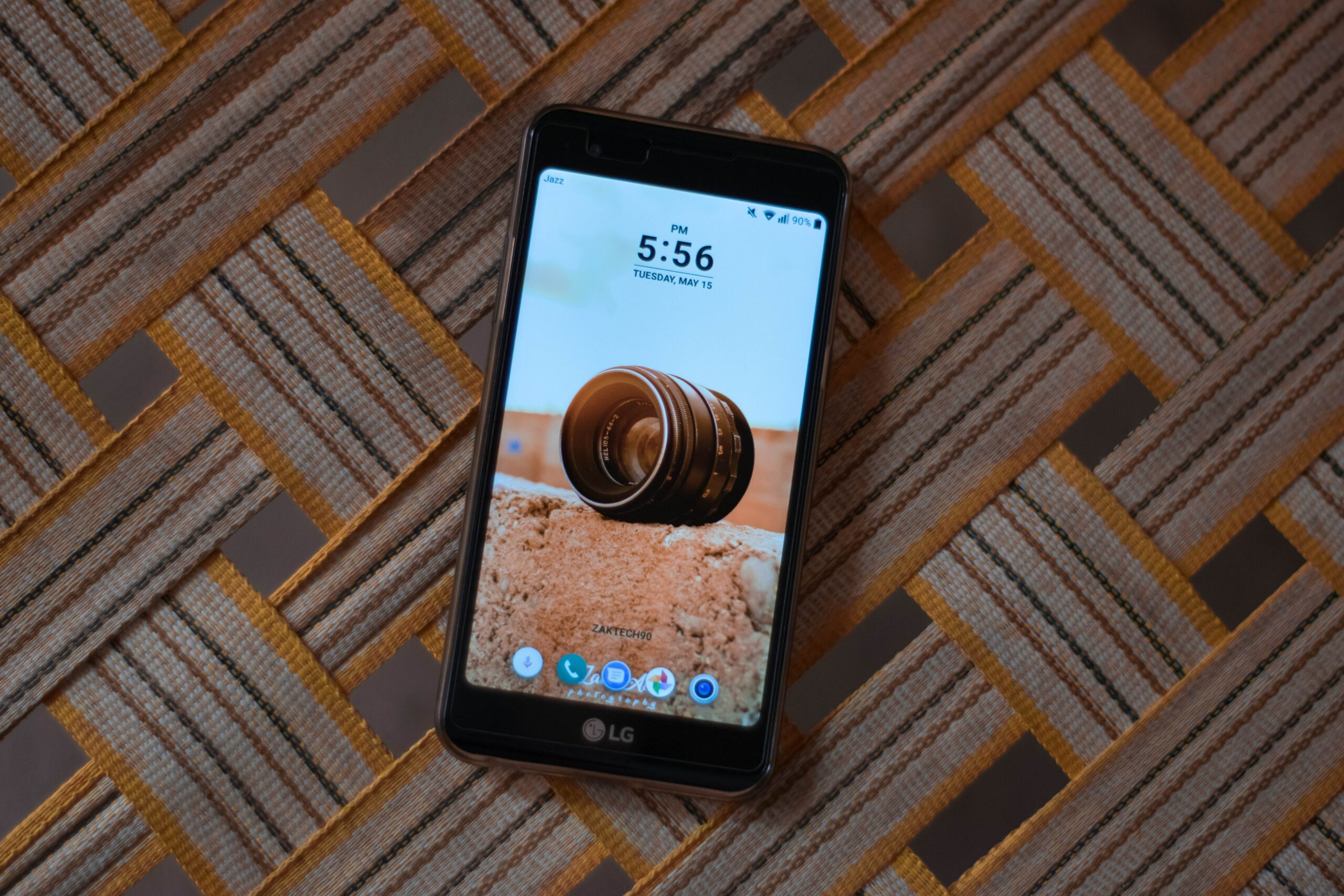 Transform Your Android Device: How to Set a Mesmerizing GIF as Your Wallpaper